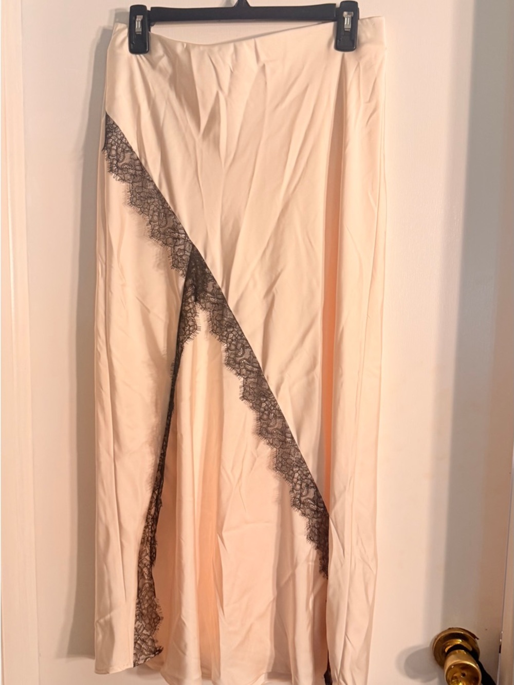 Zara Elegant Cream Skirt with Black Lace Trim NWT